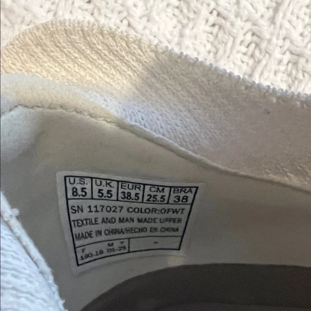 Skechers Women's Gray Sneakers - Picture 7 of 7